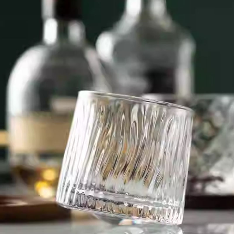 أكواب ويسكي كريستالية سميكة إب - مراجعة Taste Wine Beer Kitchen وسعره